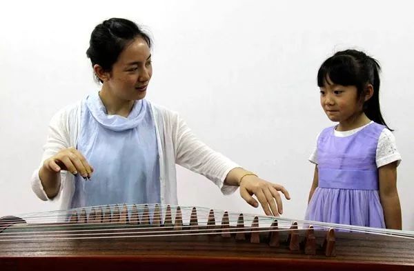 <strong>為什么耐心教古箏基本功的老師是最冤枉的好老師！</strong>