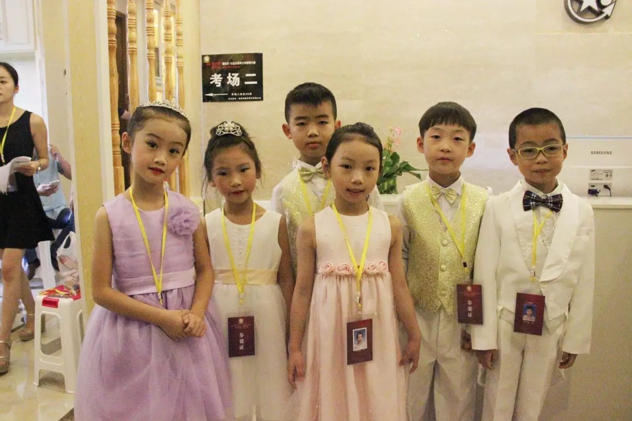 古箏和鋼琴哪個(gè)有氣質(zhì)_鋼琴古箏氣質(zhì)有哪些_鋼琴古箏