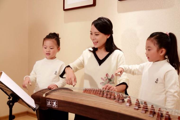 鄭州古琴培訓哪里好_鄭州古琴培訓班多少錢_鄭州成人古琴培訓費用