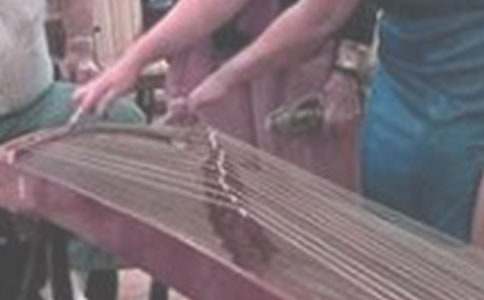 古箏調音常見問題_古箏調音偏低怎么擰_古箏調音難嗎